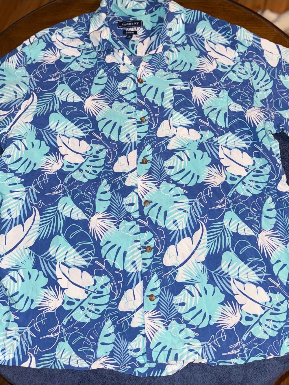 crown & ivy Blue Tropical Leaf Print Button-Down Shirt